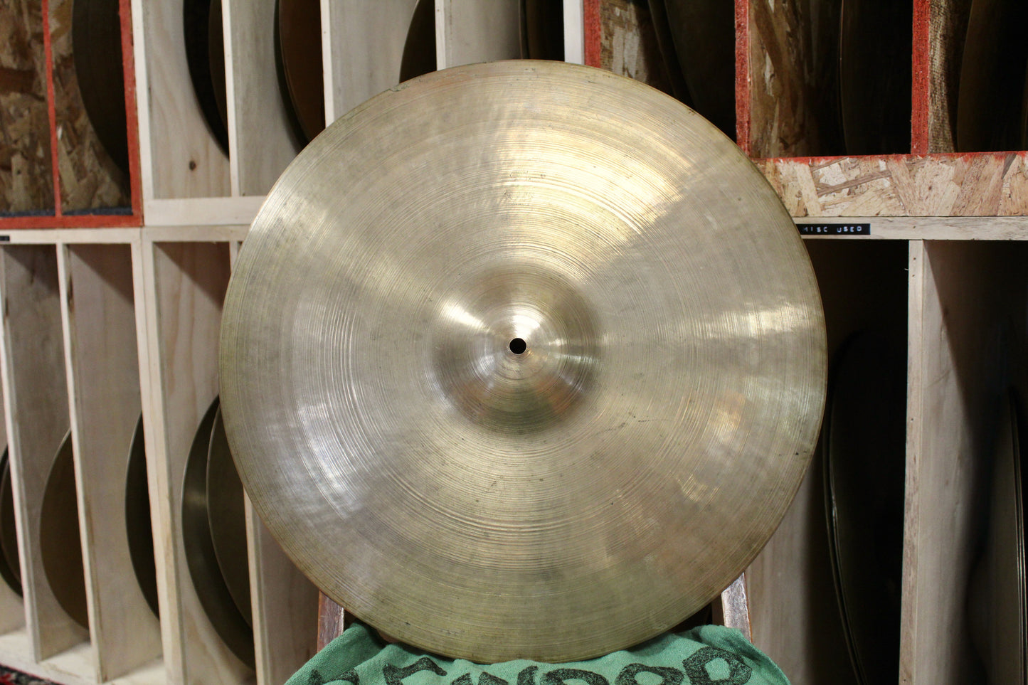 1940-50s A. Zildjian 18" Transition Stamp "Medium Ride" 1317g