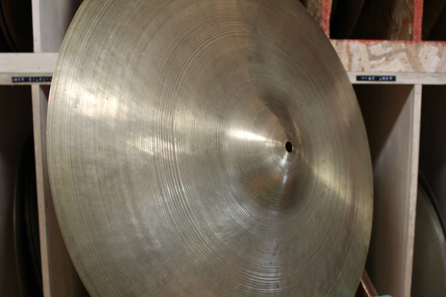 1940-50s A. Zildjian 18" Transition Stamp "Medium Ride" 1317g