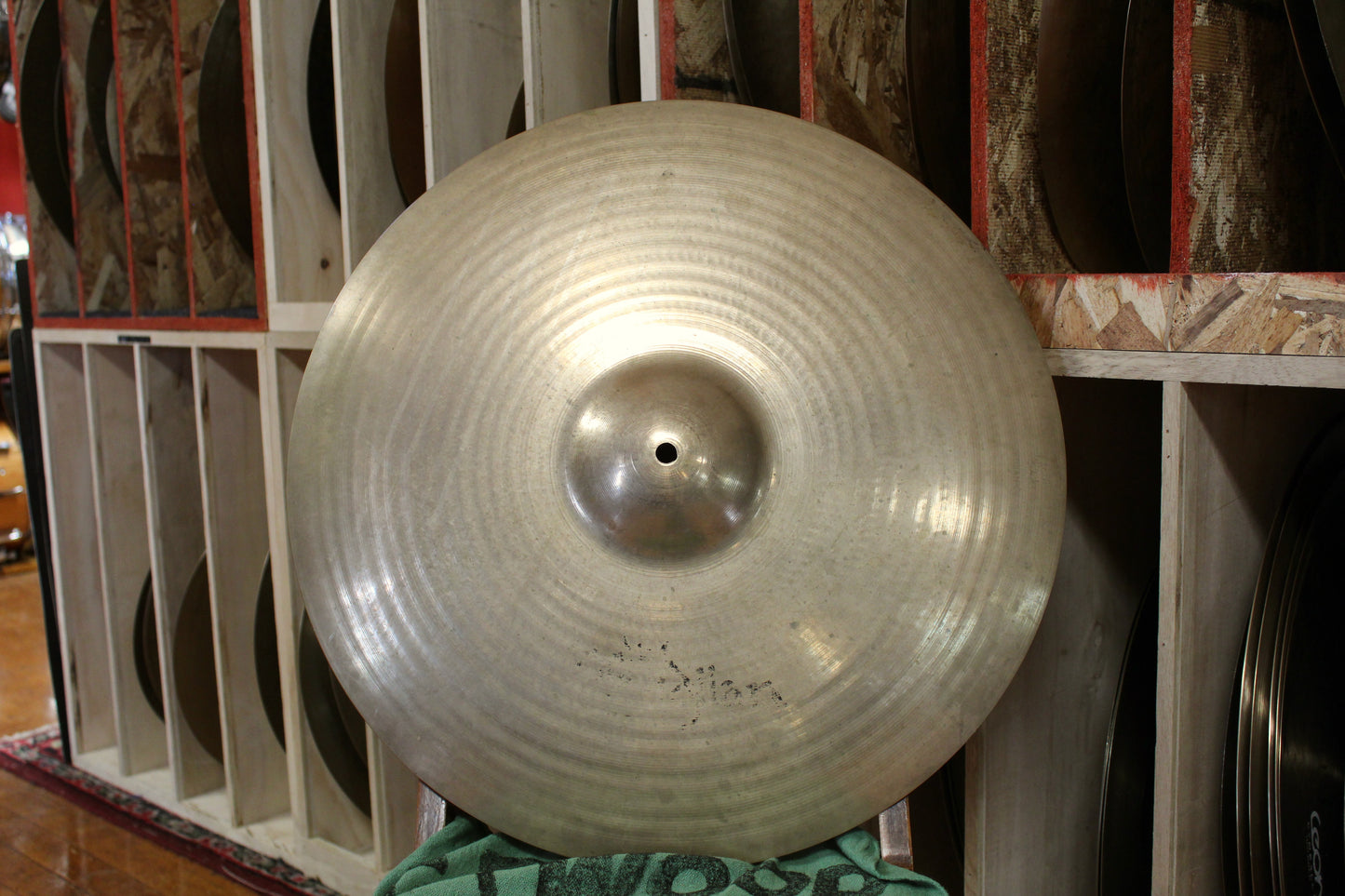 Zildjian 20" A Custom Ping Ride 2756g - Used