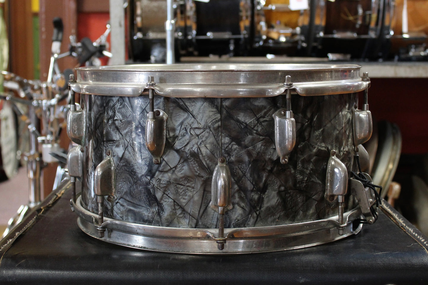 1940's 6.5x14 WFL Snare Drum with Offset Zephyr Lugs in Black Diamond Pearl