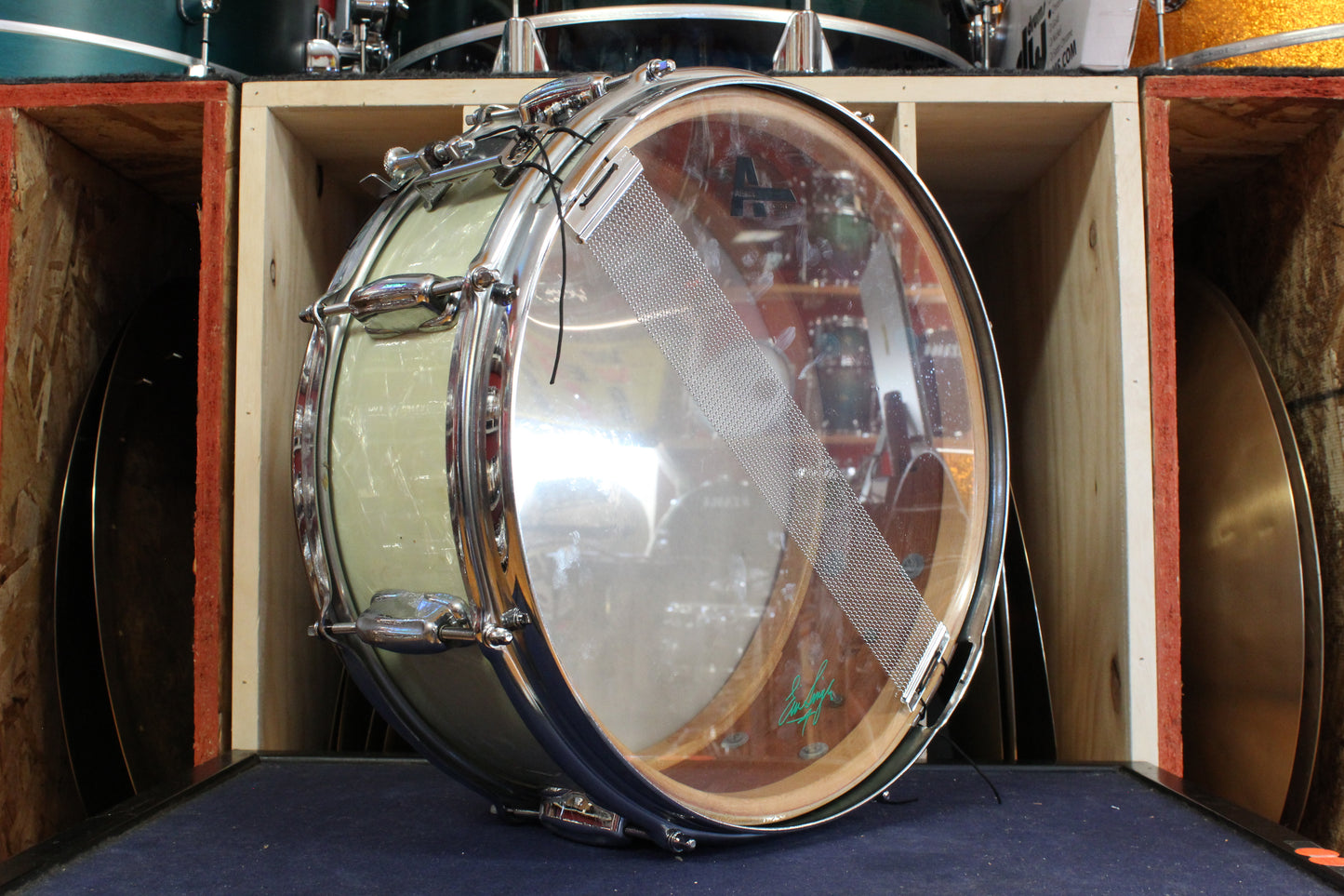 1960s Slingerland 5.5x14 Hollywood Ace Model Snare Drum in White Marine Pearl