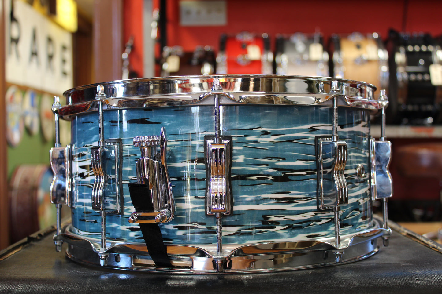 Kings Custom Drums 6.5x14 Snare Drum in Blue Oyster Pearl