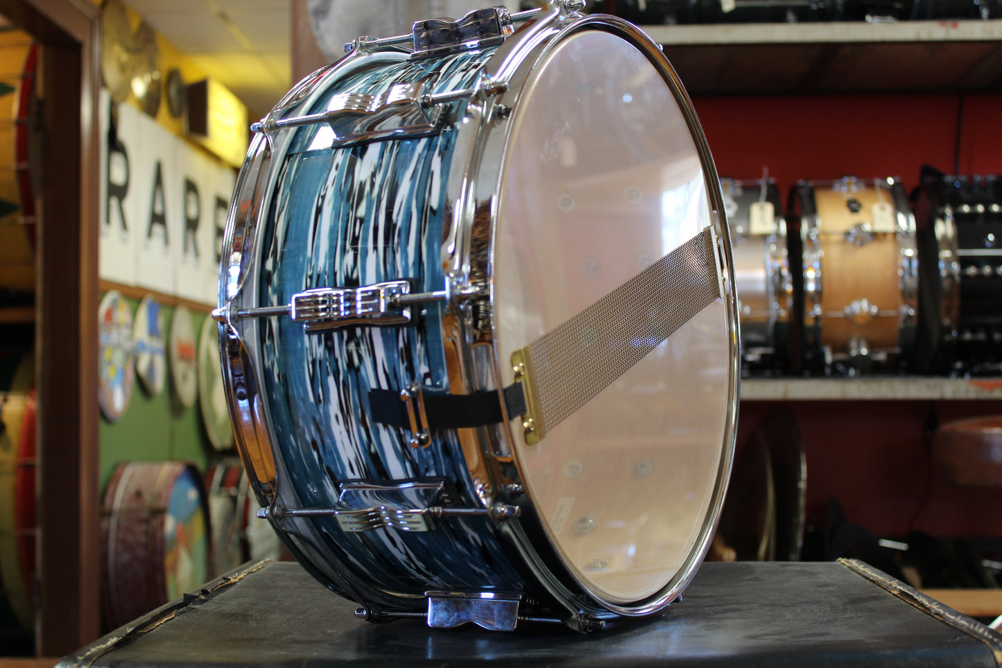 Kings Custom Drums 6.5x14 Snare Drum in Blue Oyster Pearl