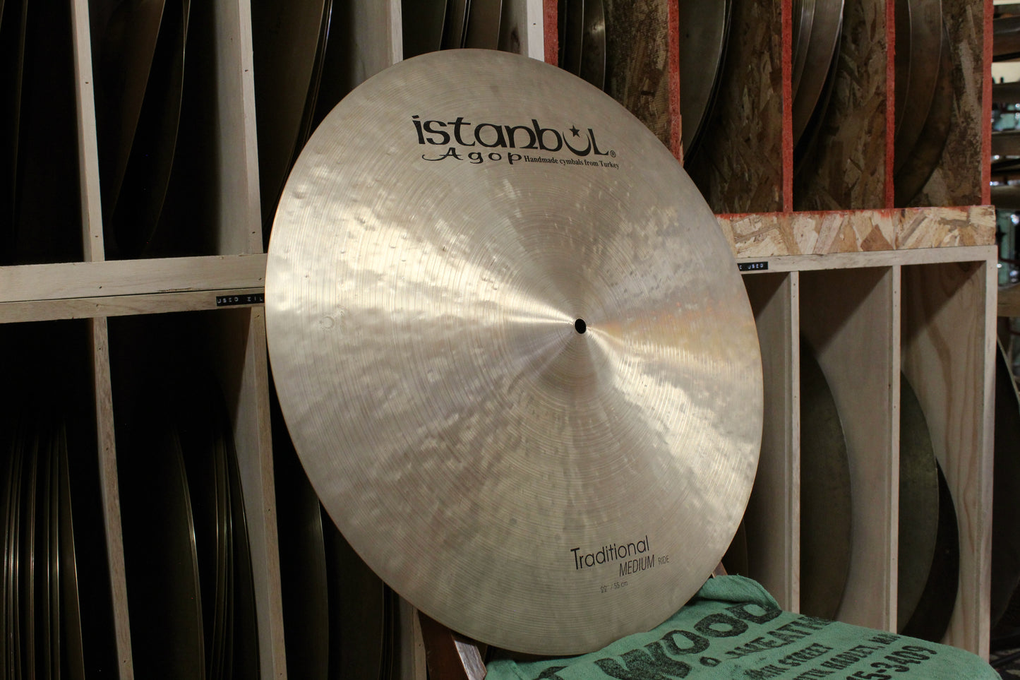 Istanbul Agop 22" Traditional Medium Ride 3139g - Used