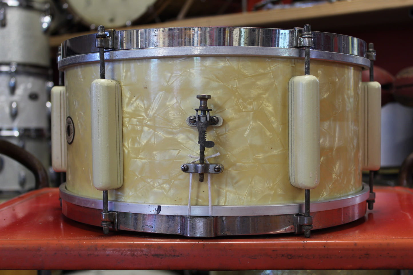 1944 Ludwig 6.5"x14" Victory Snare Drum in White Marine Pearl