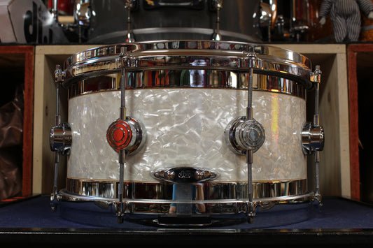 2008 DW 7x13 Collectors Series Edge Snare Drum in White Marine Pearl