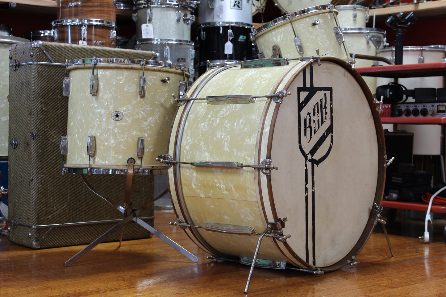 1940 Ludwig & Ludwig in White Avalon Pearl 14x26 14x16 9x13
