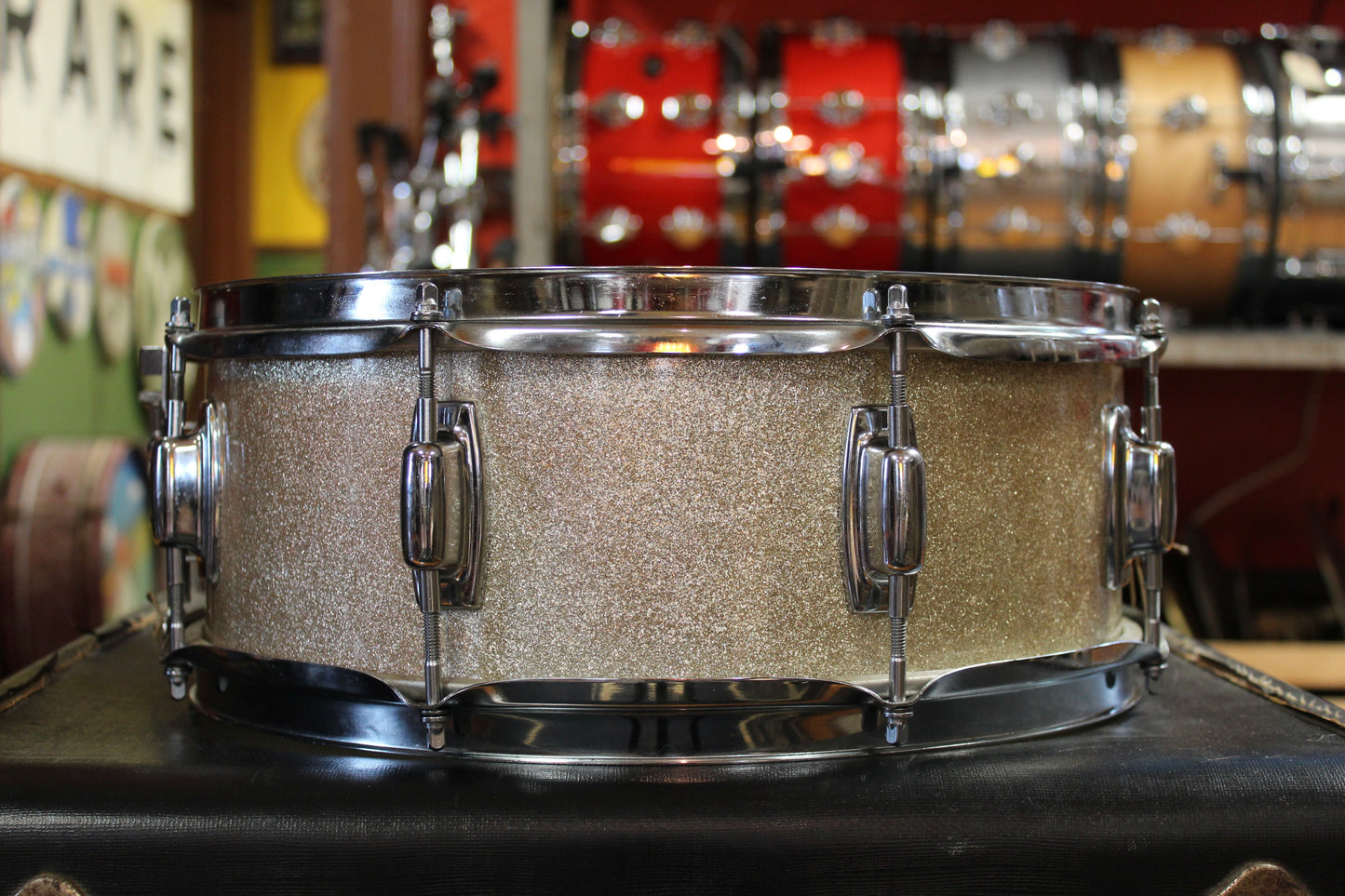 1968 Ludwig Standard Snare Drum 5.5"x14" in Silver Mist