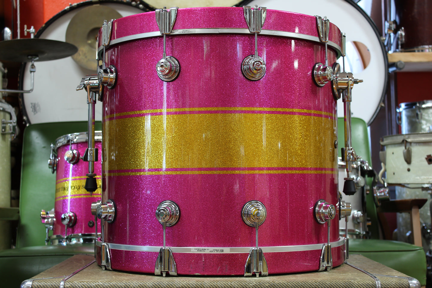 2000s DW Collectors Exotic VLX in Pink Glitter / Bible Verse