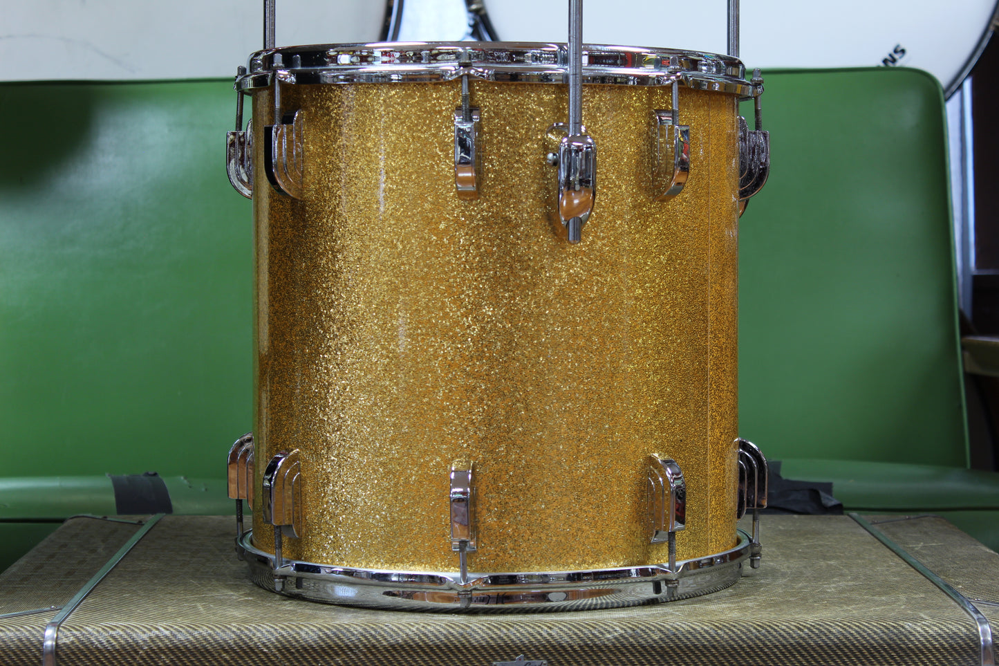 1960s Leedy Frank Capp outfit in Sparkling Gold Pearl 14x20 14x14 8x12