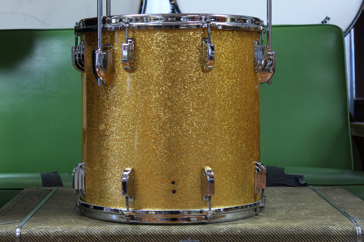 1960s Leedy Frank Capp outfit in Sparkling Gold Pearl 14x20 14x14 8x12