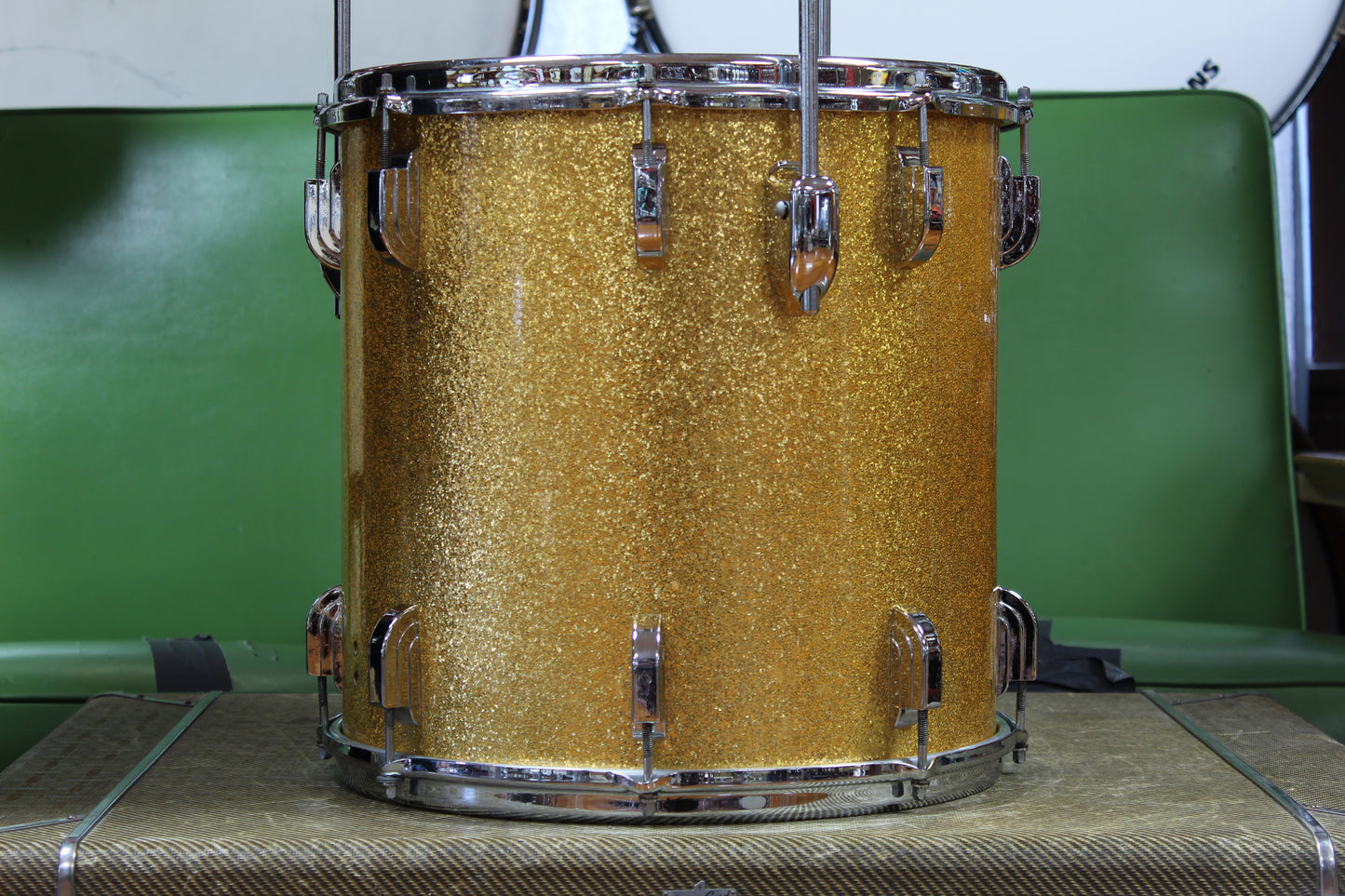1960s Leedy Frank Capp outfit in Sparkling Gold Pearl 14x20 14x14 8x12