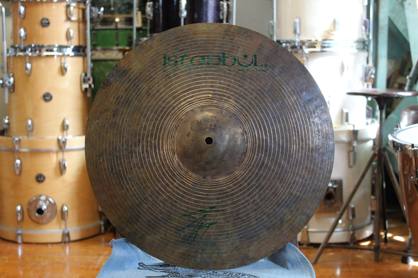 Istanbul Agop 17" Agop Signature Crash 1050g - Used
