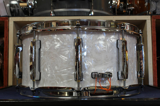 Pearl 6.5x14 Professional Series Maple Shell Snare Drum in White Marine Pearl
