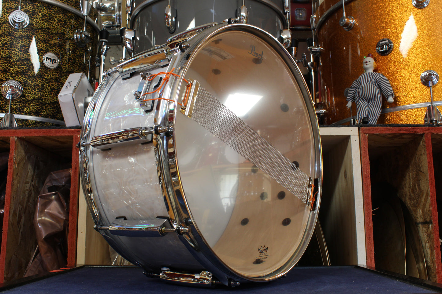 Pearl 6.5x14 Professional Series Maple Shell Snare Drum in White Marine Pearl
