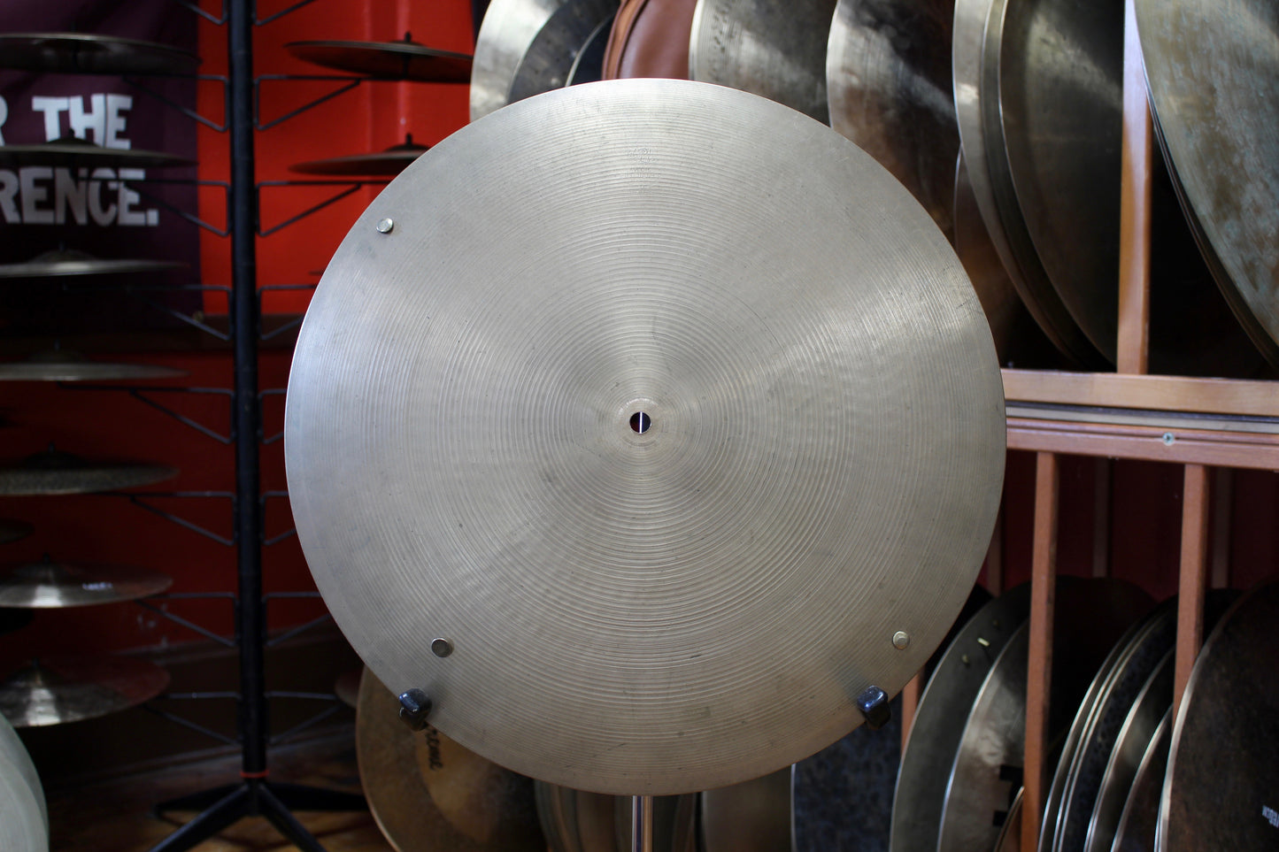 1960s A. Zildjian 18" Flat Ride w/ Rivets 2050g