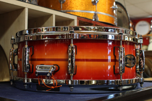 Pearl Masters Maple Gum 5"x14" Snare Drum in Sunburst Redstripe