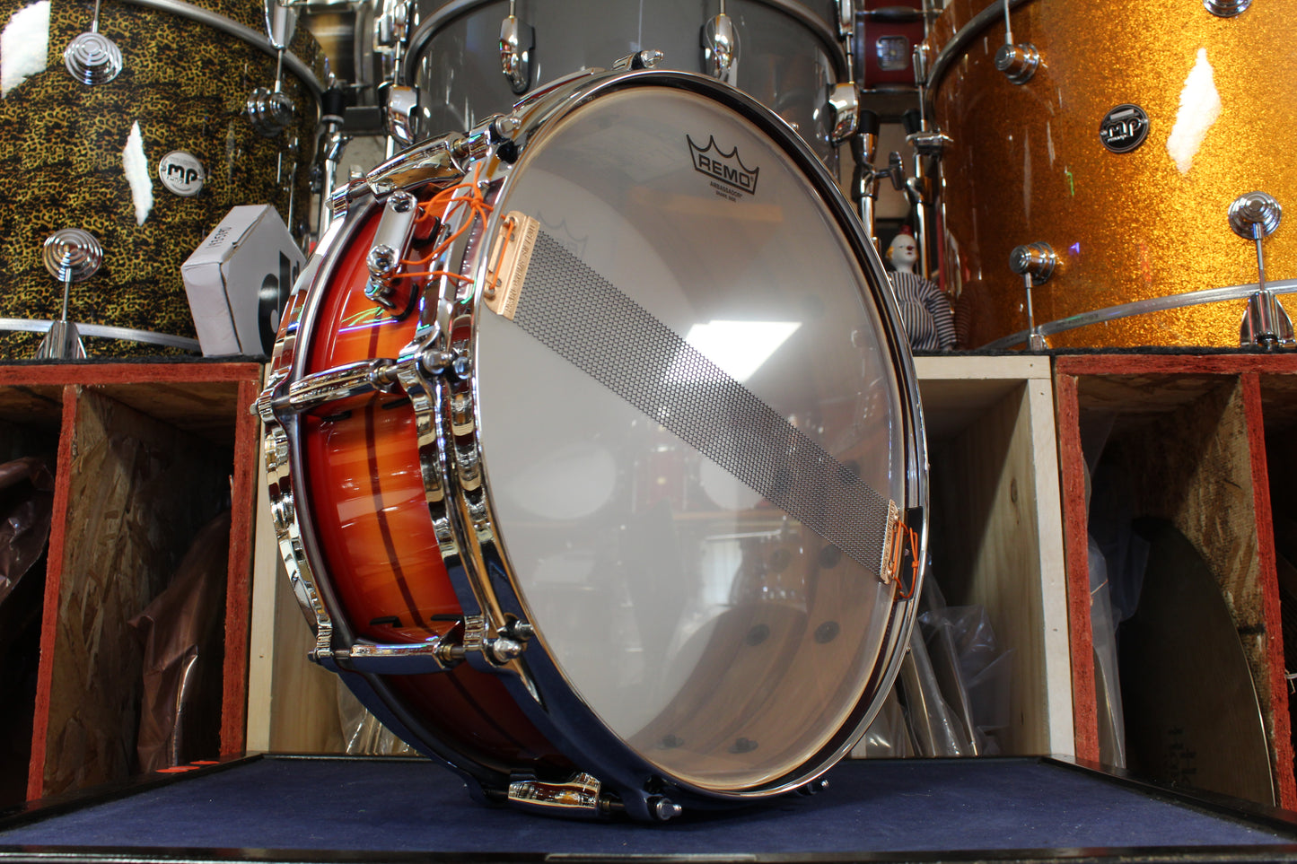 Pearl Masters Maple Gum 5"x14" Snare Drum in Sunburst Redstripe