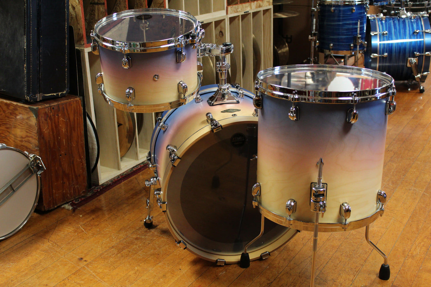 Tama Starclassic Walnut Birch Outfit in Satin Purple Atmosphere fade 14x20 8x12 14x14