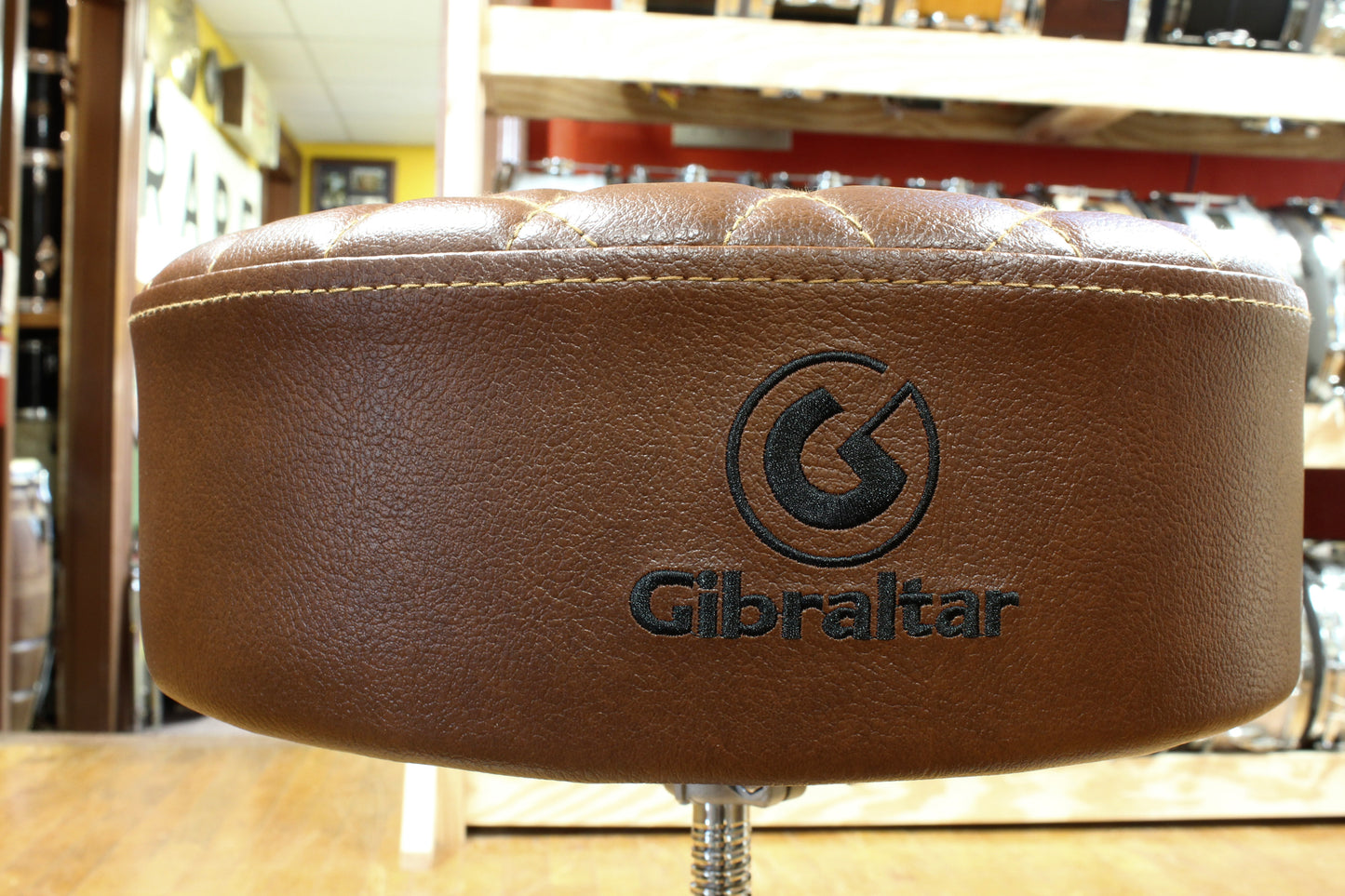 Gibraltar 9808 15″ Stitched Round Throne, Chestnut