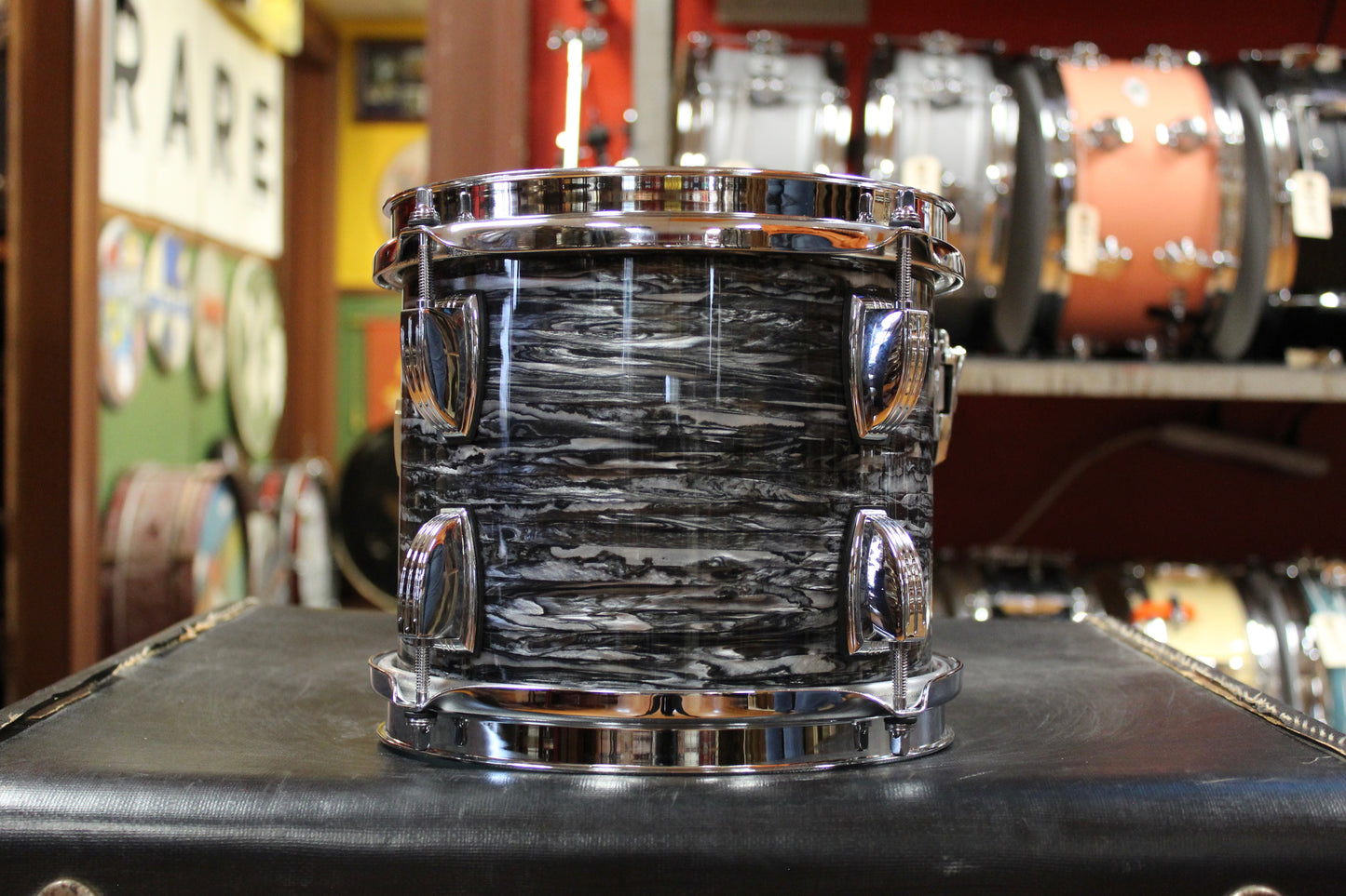 Ludwig 7x8 Classic Maple Tom in Black Oyster Pearl
