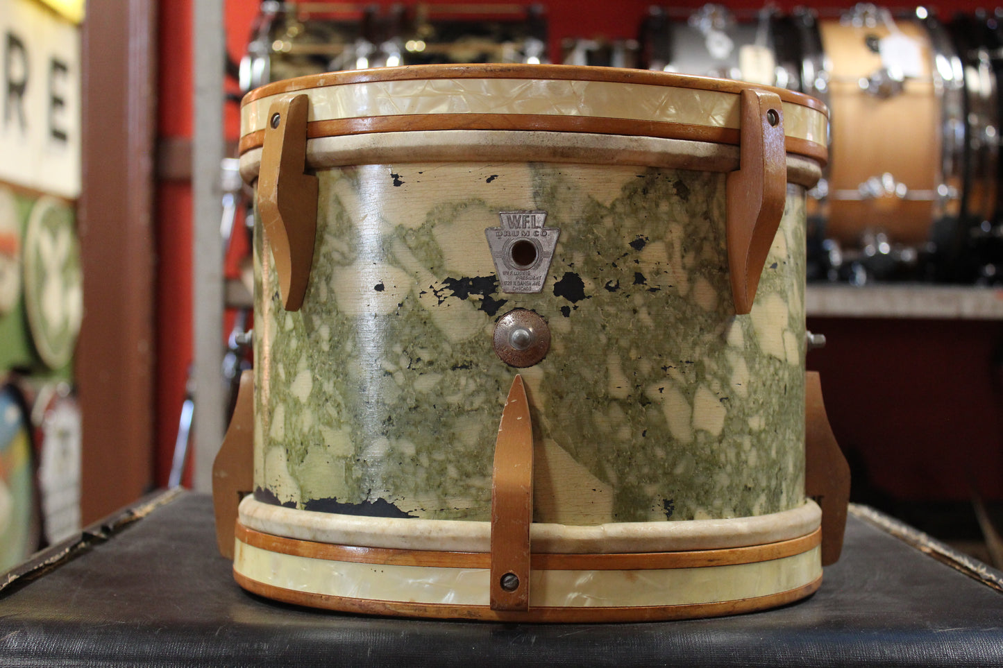 1940s WFL 8x11 Victorious Tom Tom in Marble Pearl