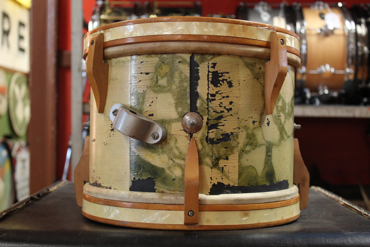 1940s WFL 8x11 Victorious Tom Tom in Marble Pearl