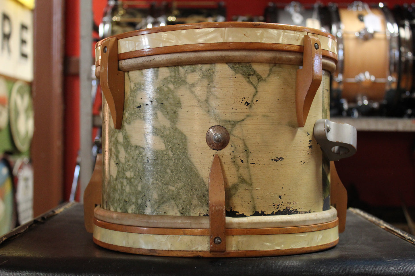 1940s WFL 8x11 Victorious Tom Tom in Marble Pearl