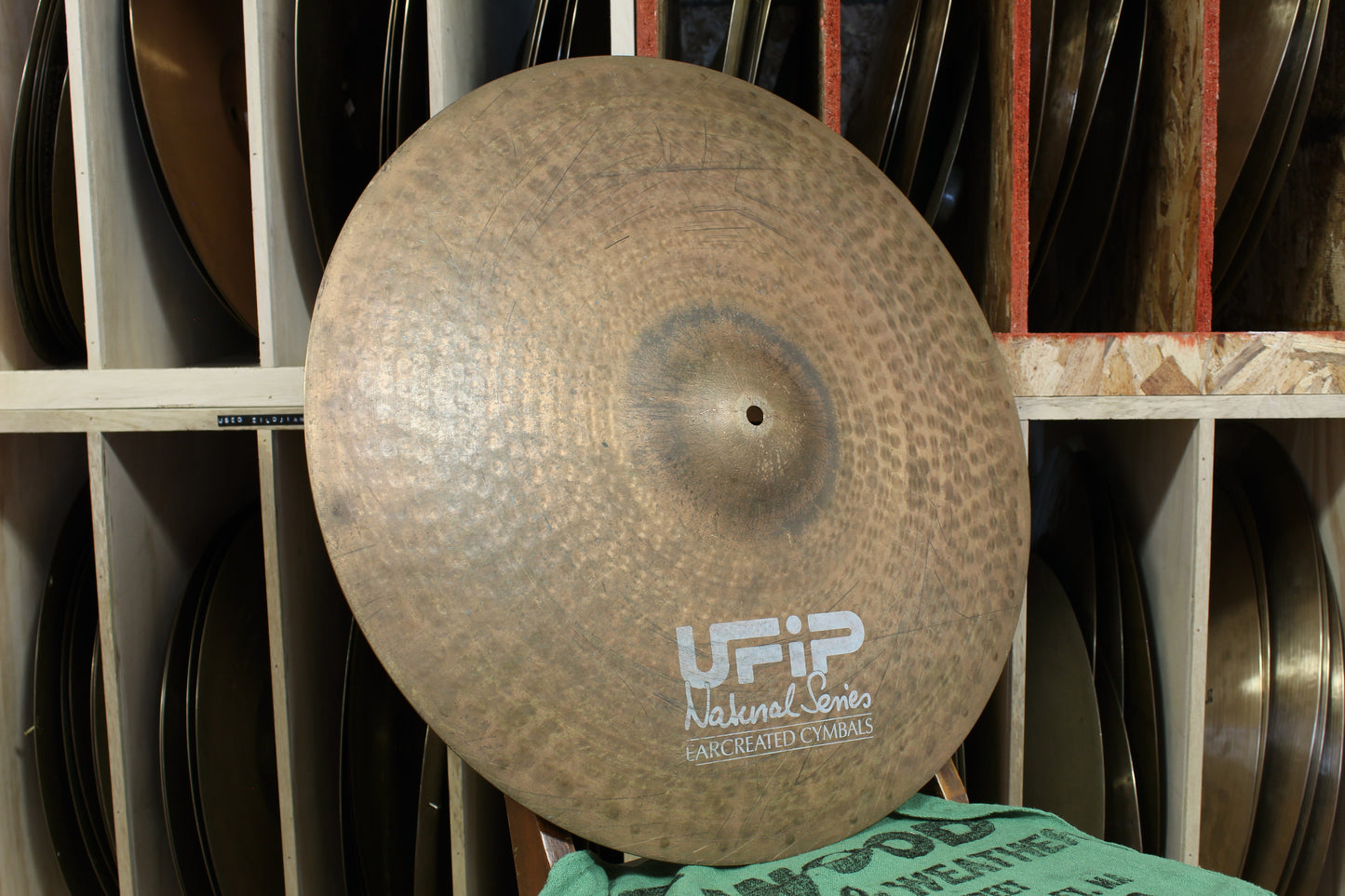 UFIP 22" Natural Series Ride 3698g - Used