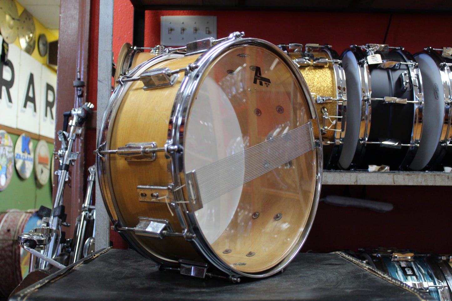 1980s Pearl 6.5x14 Maple Shell Snare Drum