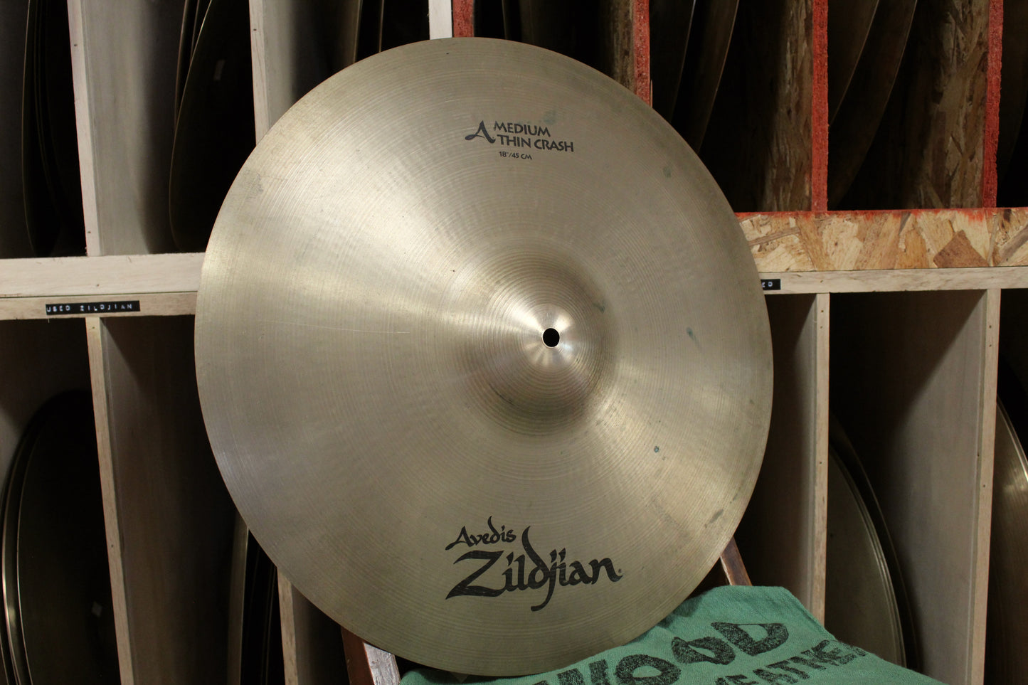 Zildjian 18" A Medium Thin Crash 1487g - Used