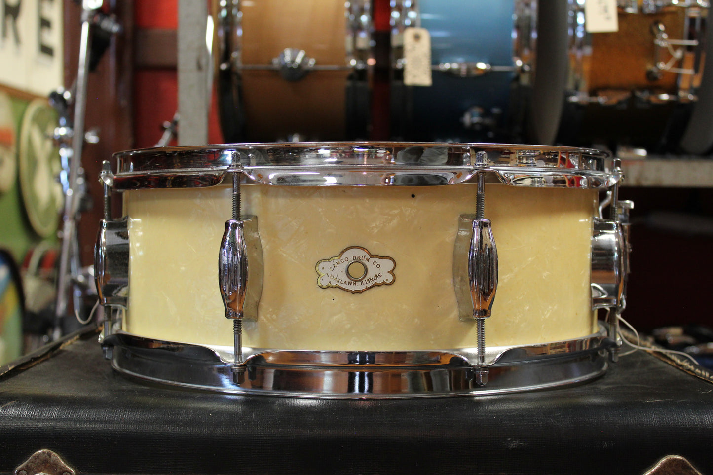 1960's Camco Orchestra Tuxedo Snare Drum in White Marine Pearl 5"x14"