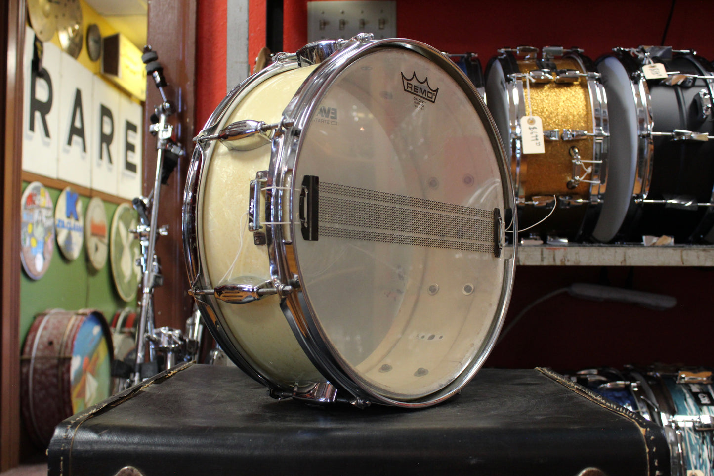 1960's Camco Orchestra Tuxedo Snare Drum in White Marine Pearl 5"x14"