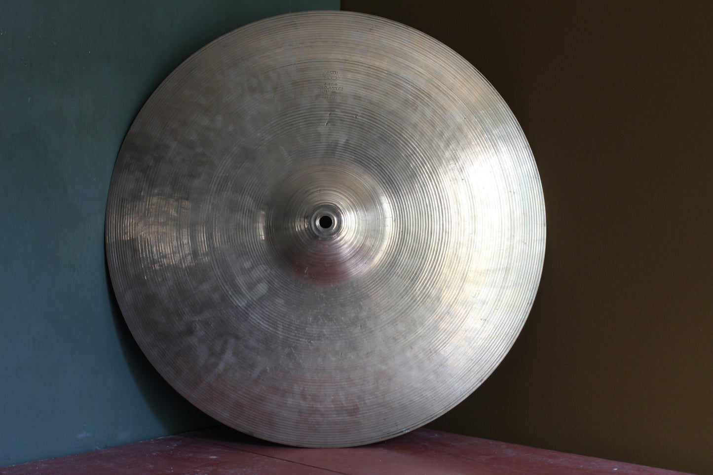 1960's A Zildjian 18" Crash/Ride Cymbal 1595g