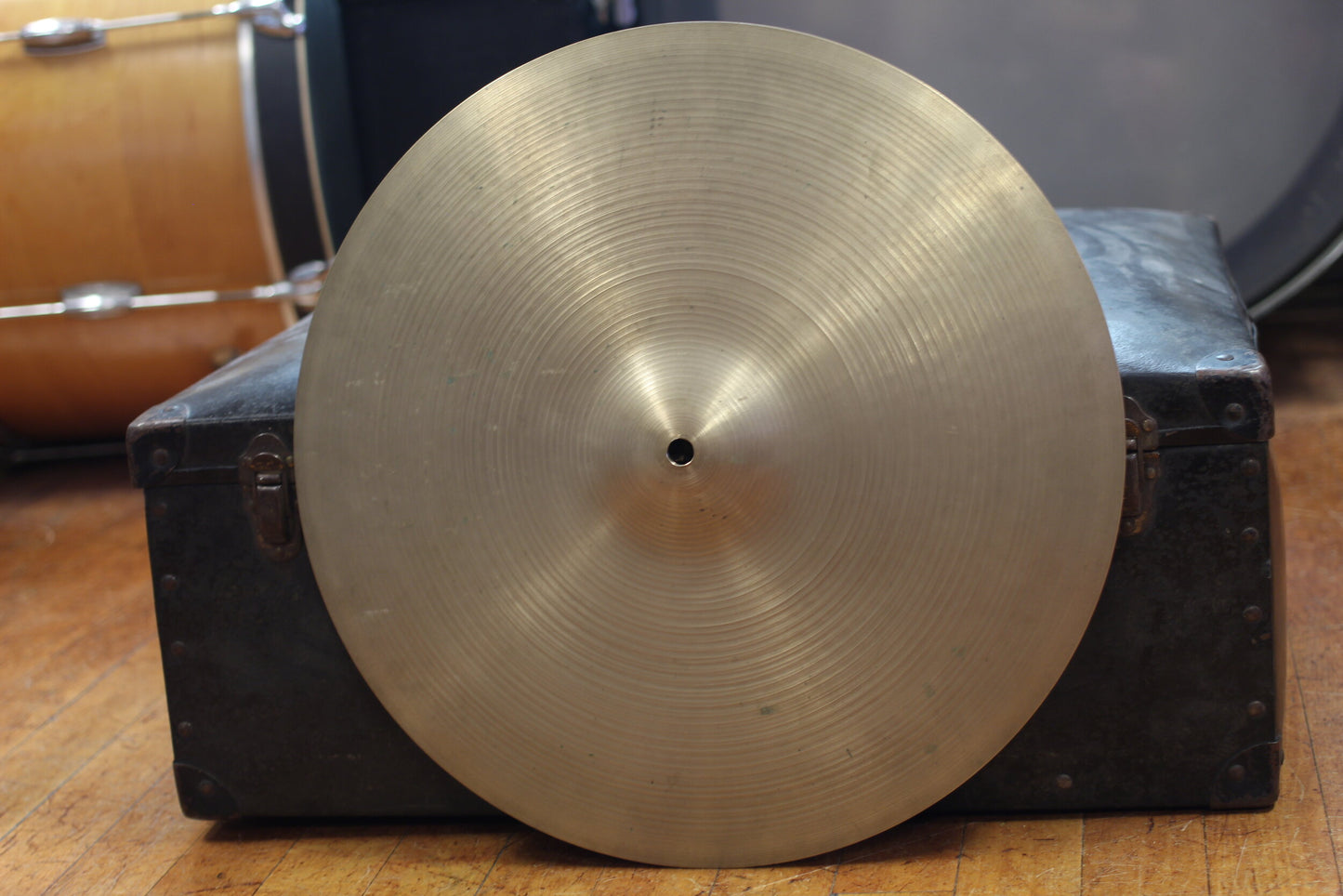 1970's A Zildjian 16" Crash Cymbal 875g
