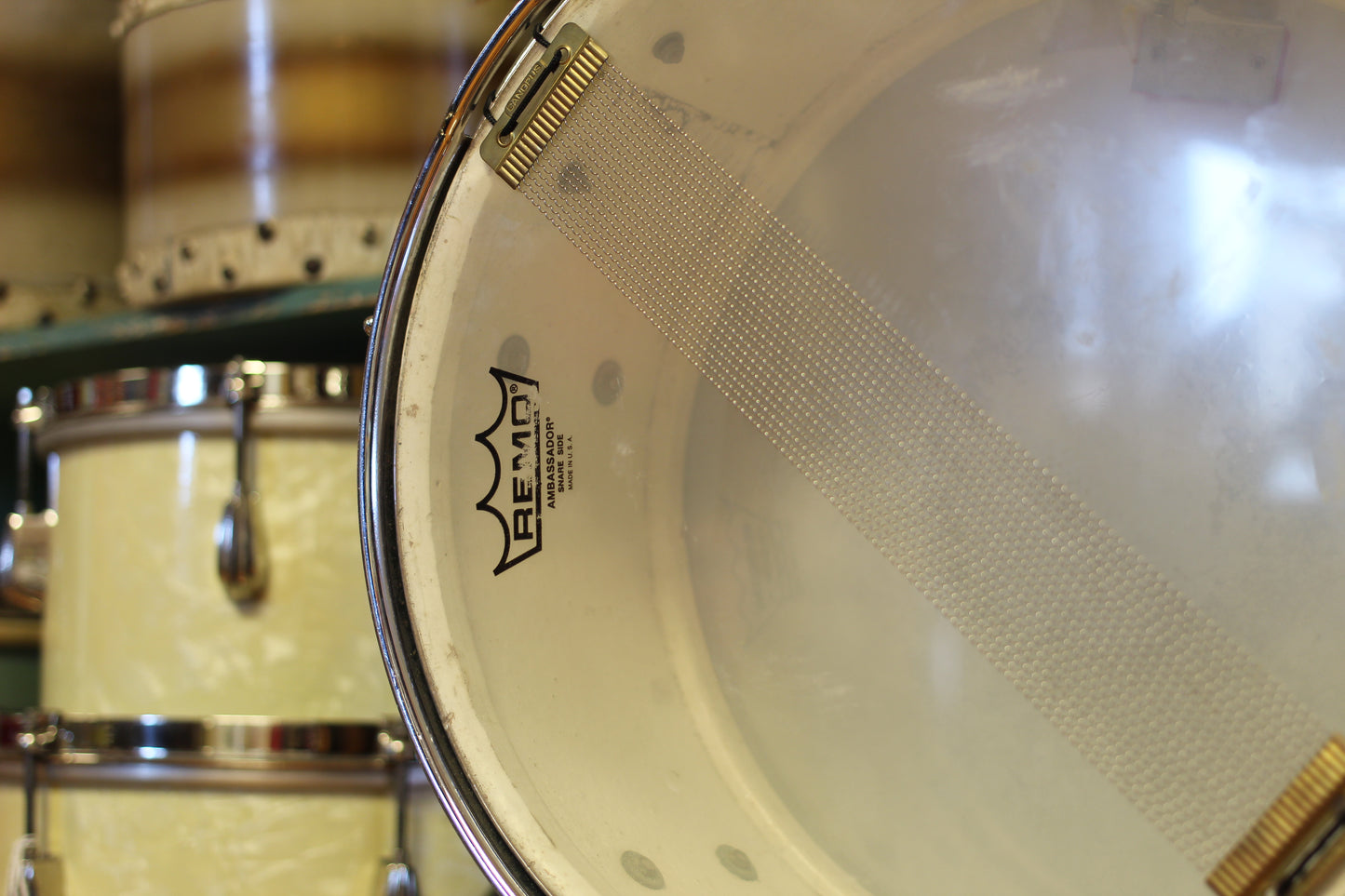 1962 Ludwig Pioneer Snare Drum 6.5"x14" in Black & Gold Duco