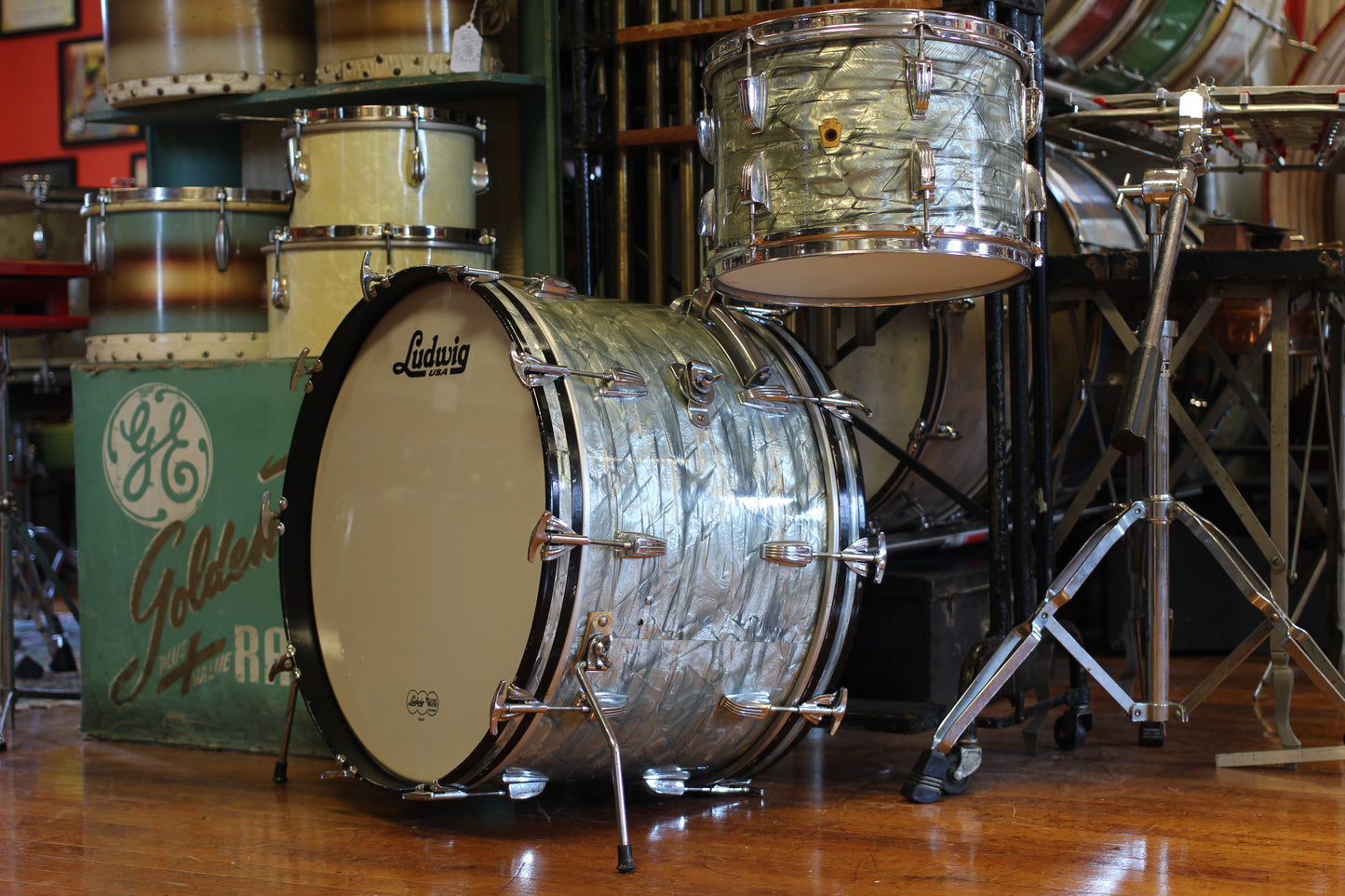 1955 WFL Swing Outfit in Sky Blue Pearl 14"x22" 9"x13"