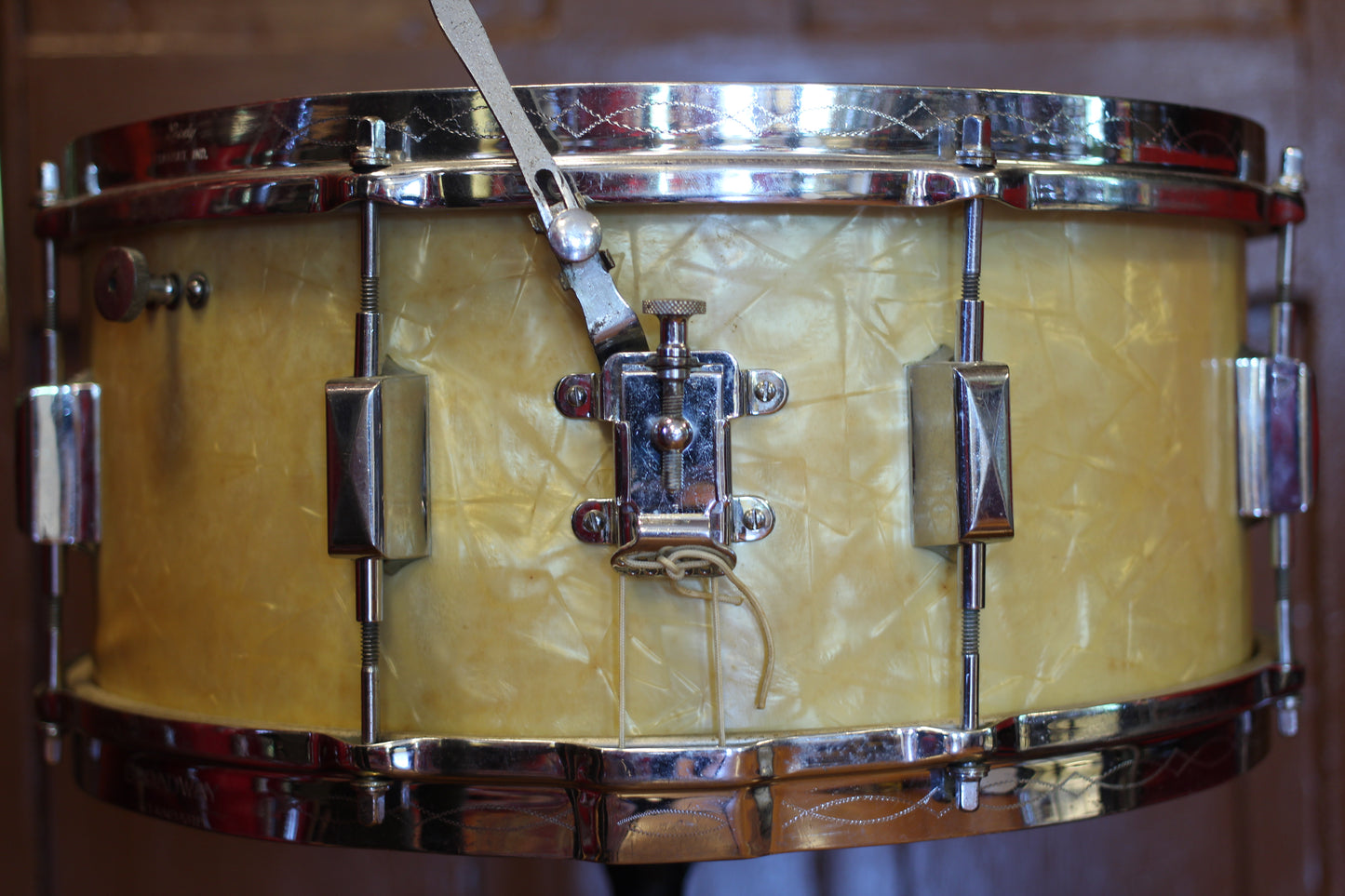1938 Leedy 6.5"x14" Broadway Standard in White Marine Pearl
