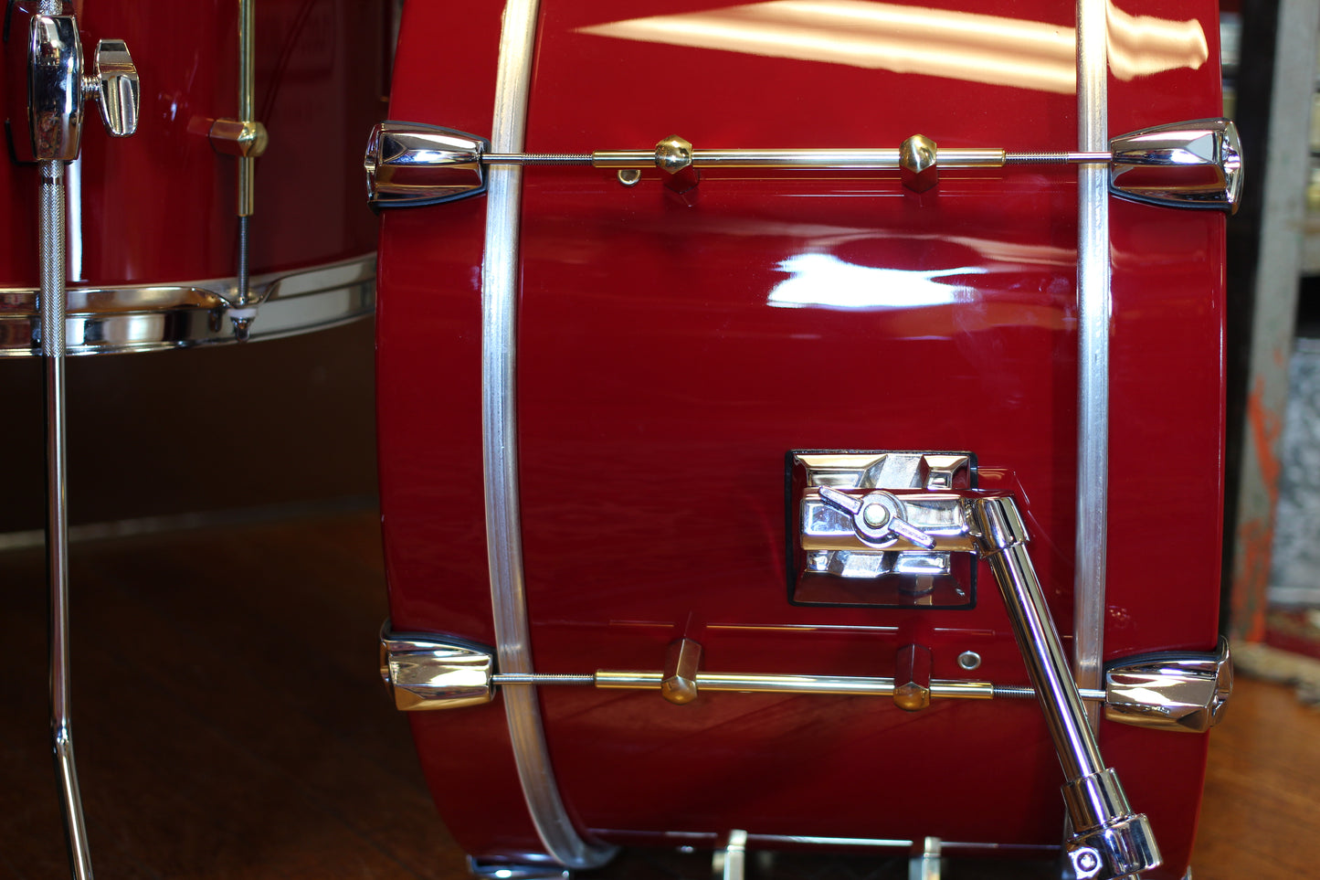 Noble & Cooley CD Maple in Fire Truck Red 10x20 16x16 9x13