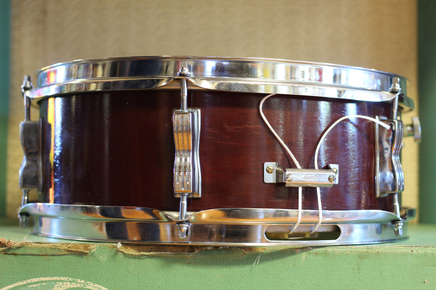 1970 Ludwig 5"x14" Pioneer in Natural Mahogany