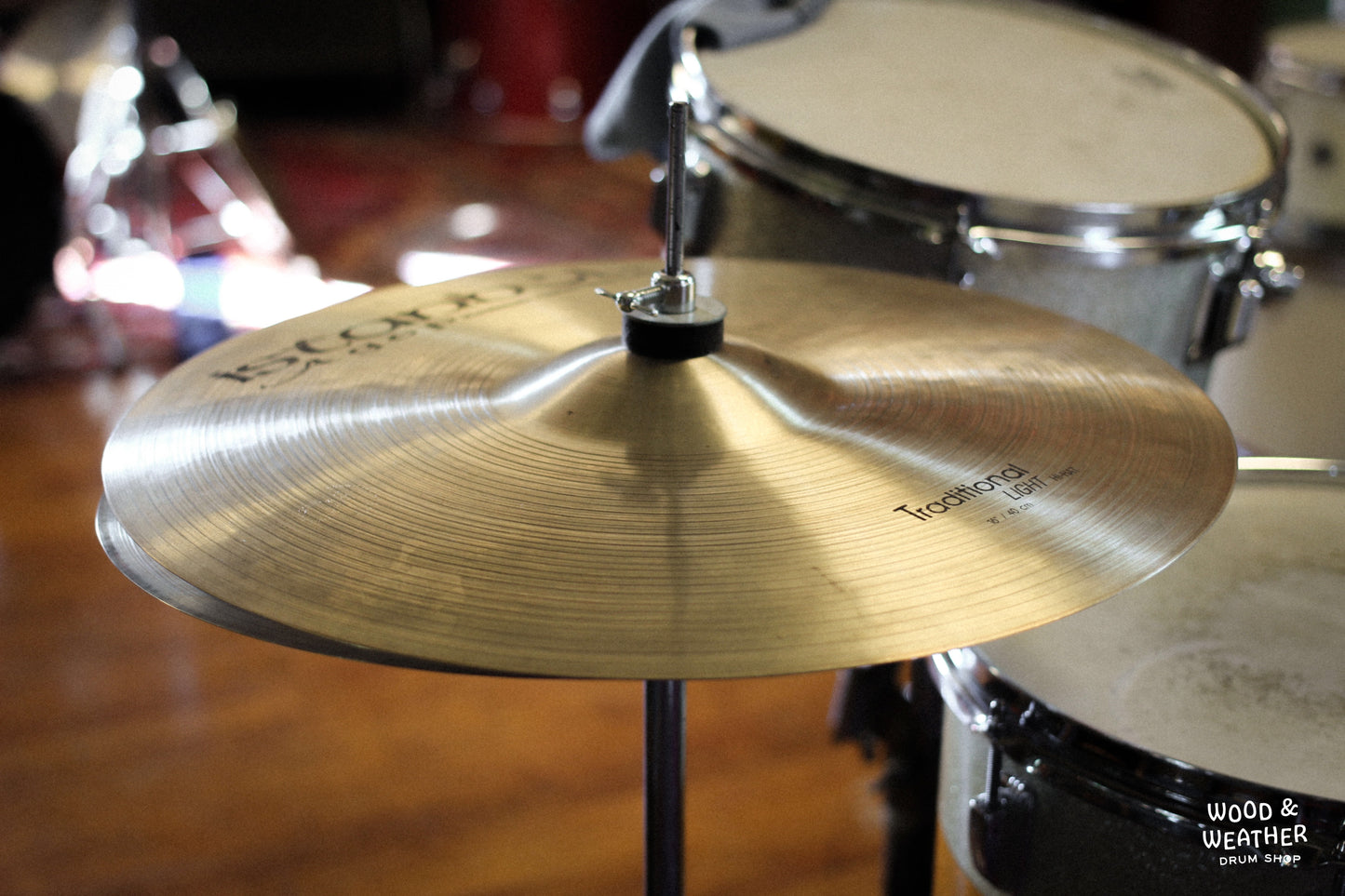 Used Istanbul Agop 16" Traditional Light Hi-Hats 1129/1310g