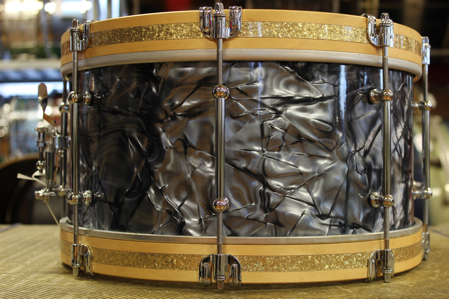 Joe Montineri Custom Drums 7"x14" Vintage Mahogany in Black Diamond Pearl