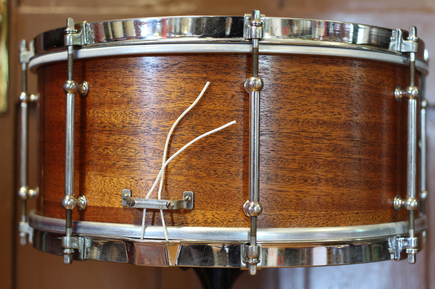 1930's Ludwig 'Pioneer' Model Snare Drum 6.5"x14" in Natural Mahogany