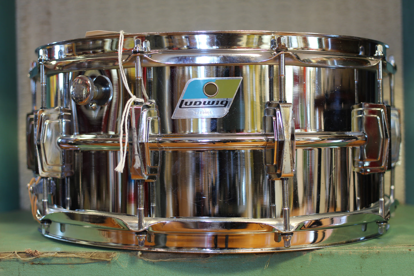 1970's Ludwig LM402 Supraphonic 6.5"x14" Serial #1030866