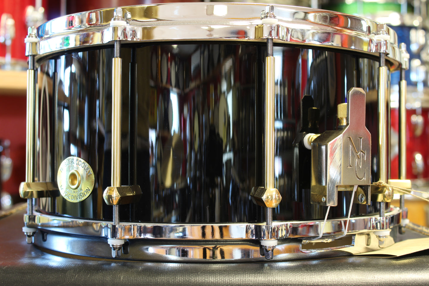 Noble & Cooley 7"x14" Solid Shell Maple in Black High Gloss