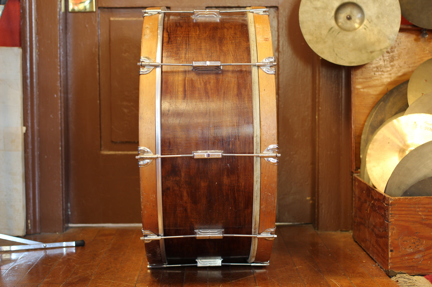 1960's Leedy 'Scotch Type' Bass Drum in Mahogany 10"x26"