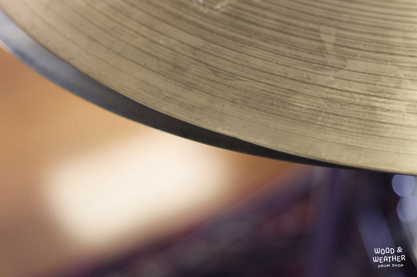 Used Istanbul Agop 16" Traditional Light Hi-Hats 1129/1310g