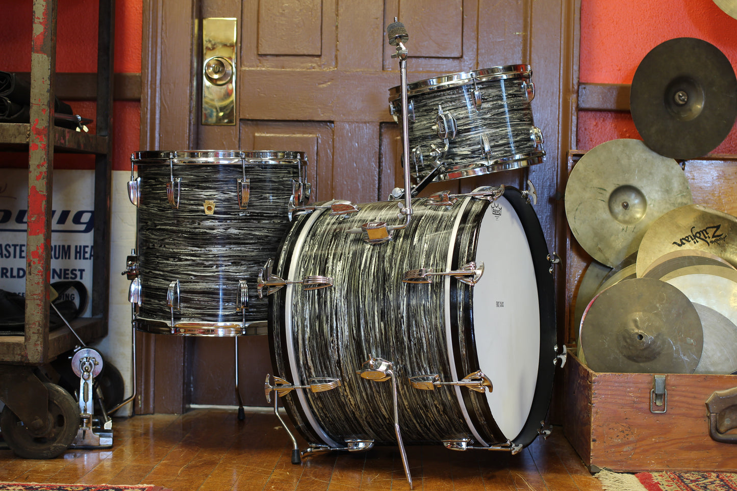 1968 Ludwig 'Downbeat' Outfit in Oyster Black Pearl 14x20 14x14 8x12