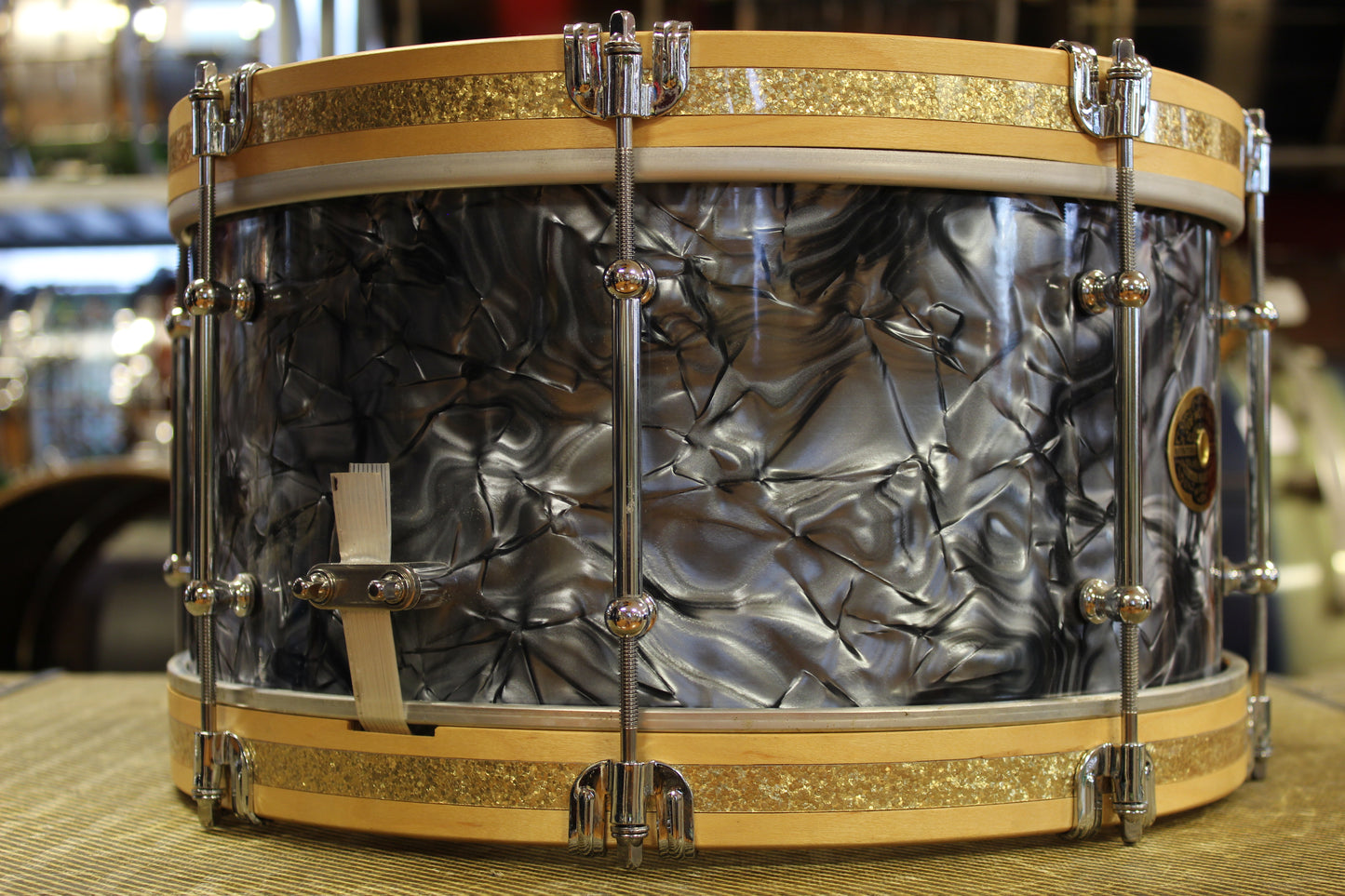 Joe Montineri Custom Drums 7"x14" Vintage Mahogany in Black Diamond Pearl