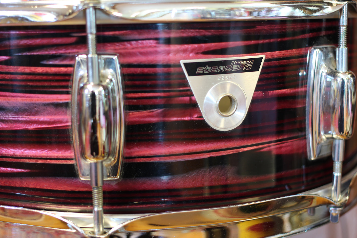 1970 Ludwig Standard S-100 Snare Drum in Ruby Strata 5"x14"